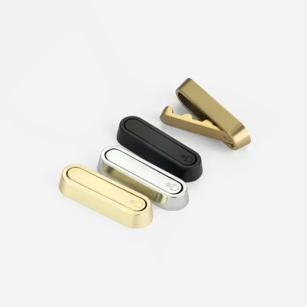 Cabide com Gancho Retrátil de Parede Zamac (Meier Preto Fosco) - Outlet Produto Cabide com Gancho Retrátil de Parede Zamac (Meier Preto Fosco) - Outlet