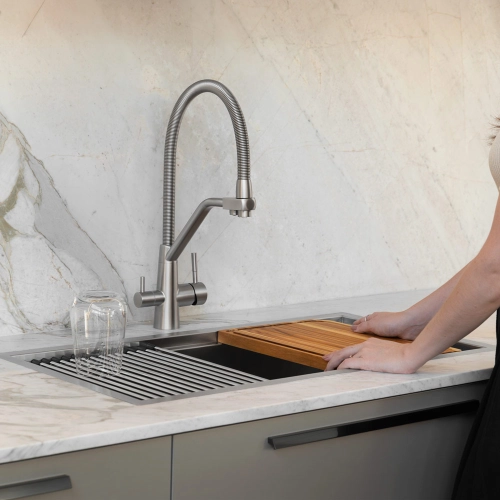 Esteira Escorredora em Inox Flexível 36x33 cm (Escovada) Produto Esteira Escorredora em Inox Flexível 36x33 cm (Escovada)
