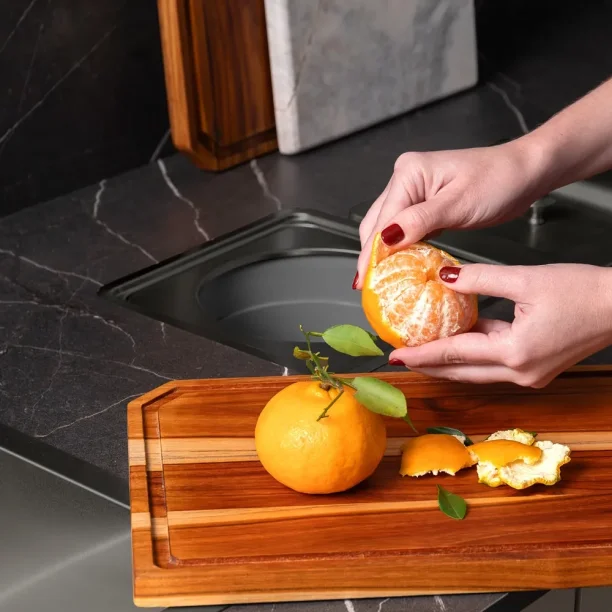 Lixeira Embutida de Cozinha Inox Quadrada 5 Litros (Ryo Grafite Fosca) Produto Lixeira Embutida de Cozinha Inox Quadrada 5 Litros (Ryo Grafite Fosca)