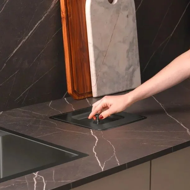 Produto Lixeira Embutida de Cozinha Inox Quadrada 5 Litros (Ryo Grafite Fosca) - Outlet