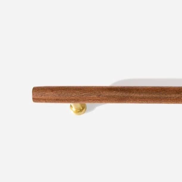 Puxador para Móvel Alça Sobrepor 160 mm em Madeira (Argos) - Outlet Produto Puxador para Móvel Alça Sobrepor 160 mm em Madeira (Argos) - Outlet