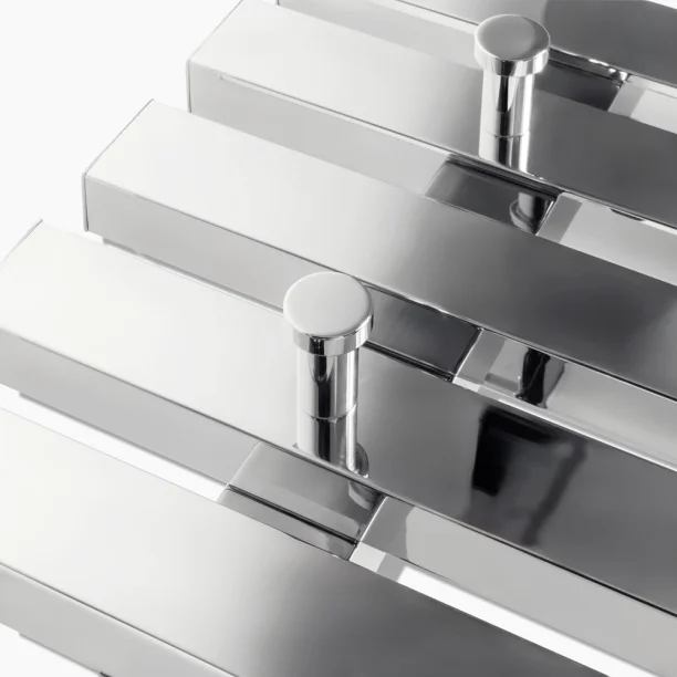 Toalheiro Térmico Inox Vertical Quadrado (Torres Cromado) Produto Toalheiro Térmico Inox Vertical Quadrado (Torres Cromado)