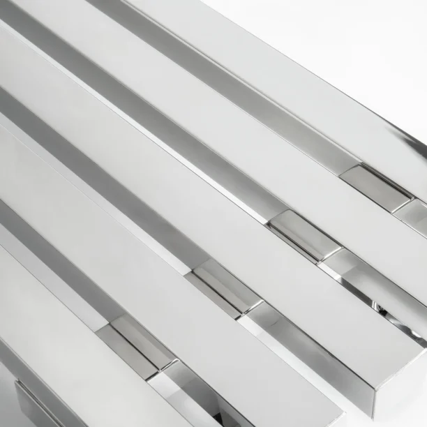 Toalheiro Térmico Inox Vertical Quadrado (Torres Cromado) Produto Toalheiro Térmico Inox Vertical Quadrado (Torres Cromado)