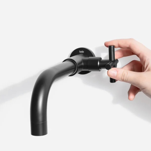 Torneira de Parede para Banheiro (Alva Preta Fosca) - Outlet Produto Torneira de Parede para Banheiro (Alva Preta Fosca) - Outlet