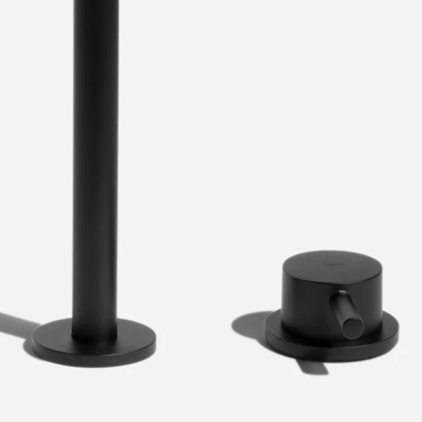 Produto Torneira Monocomando Alta para Banheiro (Milos Preta Fosca) - Outlet