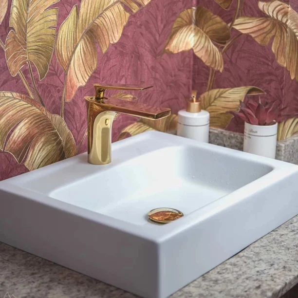 Produto Torneira Monocomando Baixa para Banheiro (Michigan Dourada) - Outlet