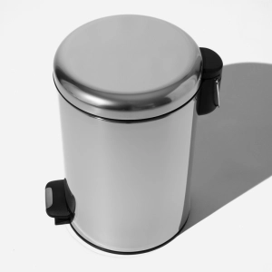 Lixeira Redonda com Pedal 12 Litros (Cromada)