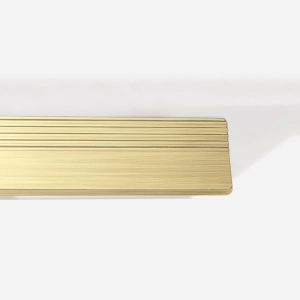 Puxador para M&oacute;vel Al&ccedil;a Sobrepor 96 mm Zamac (Troia Ouro Fosco)