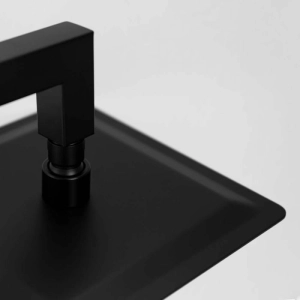 Ducha de Inox Quadrada 20x20 cm de Parede (Preta Fosca)