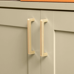 Puxador para M&oacute;vel Al&ccedil;a Sobrepor 128 mm Zamac (Petra Dourado Fosco)