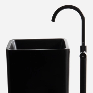 Cuba de Banheiro Lou&ccedil;a Piso Quadrada 40 cm (Veneza Preta)