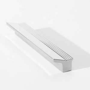 Puxador para Móvel Alça Sobrepor 96 mm Zamac (Troia Cromado) Produto Puxador para Móvel Alça Sobrepor 96 mm Zamac (Troia Cromado)