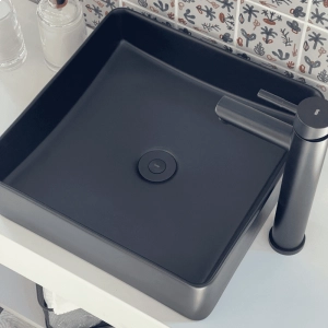 Cuba de Banheiro Louça Apoio Quadrada 36 cm (Pienza Preta)