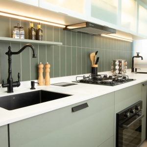 Dosador para Detergente Embutido Inox 500 ml (Basic Preto Fosco)