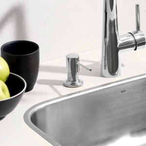 Dosador para Detergente Embutido Inox 500 ml (Flat Cromado)