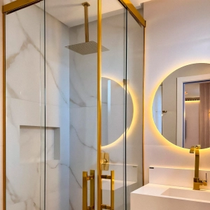 Ducha de Inox Quadrada 30x30 cm de Teto (Dourada)