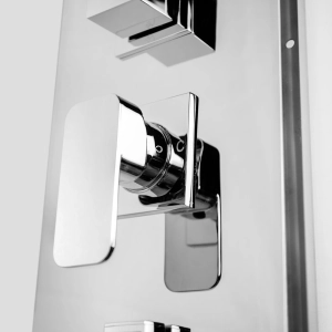 Ducha Vertical de Embutir com Hidro e Cascata (Inox Cromada)