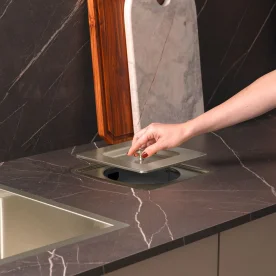 Produto Lixeira Embutida de Cozinha Inox Quadrada 5 Litros (Ryo Escovada) - Outlet