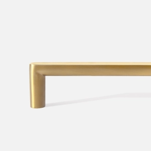 Puxador para M&oacute;vel Al&ccedil;a Sobrepor 224 mm Zamac (Cartago Dourado Fosco) - Outlet