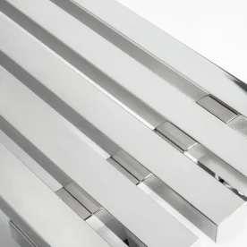 Toalheiro Térmico Inox Vertical Quadrado (Torres Cromado) Produto Toalheiro Térmico Inox Vertical Quadrado (Torres Cromado)