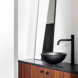 Torneira Alta de &Aacute;gua Fria para Banheiro (Murat Preta Fosca)