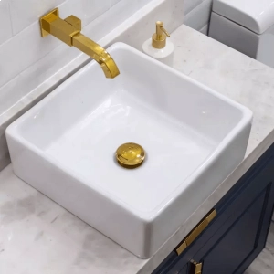 Torneira de Parede para Banheiro (Tay Dourada)