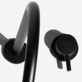 Produto Torneira Monocomando Alta para Banheiro (Milos Preta Fosca) - Outlet