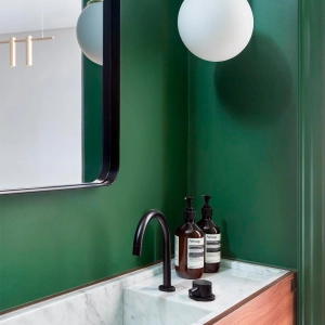 Torneira Monocomando Baixa para Banheiro (Milos Preta Fosca)