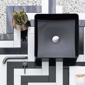 Torneira Monocomando de Parede para Banheiro Inox (Oka Grafite Fosca)