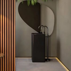 Torneira Monocomando de Piso para Banheira (Fiora Preta Fosca)