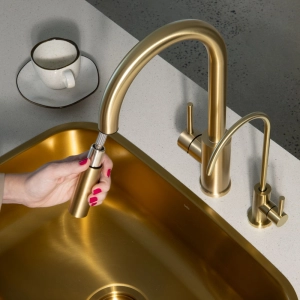 Torneira Monocomando Gourmet de Cozinha Inox (Maldivas Ouro Fosca)