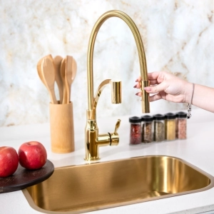 Torneira Monocomando Gourmet de Cozinha (Riviera Dourada)