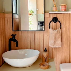 Torneira Retr&ocirc; Alta de &Aacute;gua Fria para Banheiro (Aron Preta Fosca)